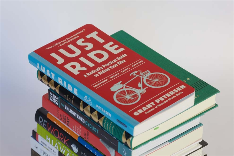 Illustration for article titled A Bullshit-Free Guide to the Gear You Need to Commute By Bike
